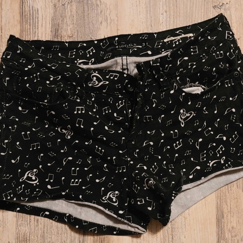 Lovesick Black and White Jean Shorts with Fitted Style